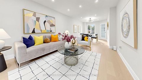 Photo 5 at 158 Largo Crescent, Maple, Vaughan