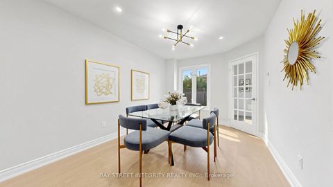 Photo 9 at 158 Largo Crescent, Maple, Vaughan