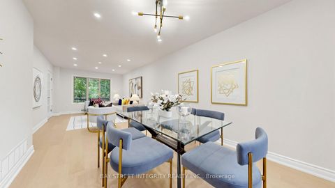 Photo 11 at 158 Largo Crescent, Maple, Vaughan
