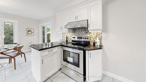 Photo 20 at 158 Largo Crescent, Maple, Vaughan