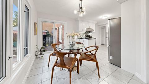 Photo 21 at 158 Largo Crescent, Maple, Vaughan