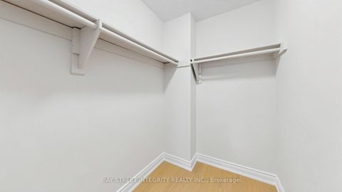 Photo 30 at 158 Largo Crescent, Maple, Vaughan