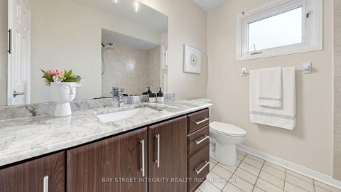 Photo 31 at 158 Largo Crescent, Maple, Vaughan
