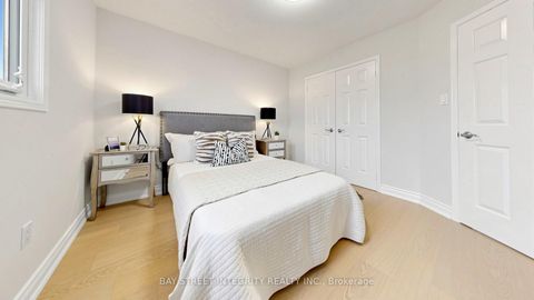 Photo 35 at 158 Largo Crescent, Maple, Vaughan