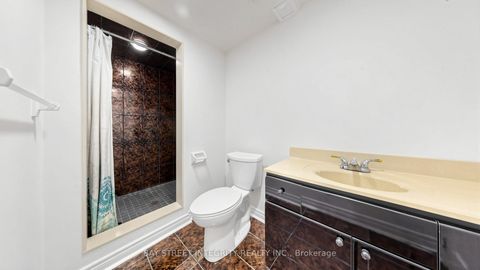 Photo 46 at 158 Largo Crescent, Maple, Vaughan