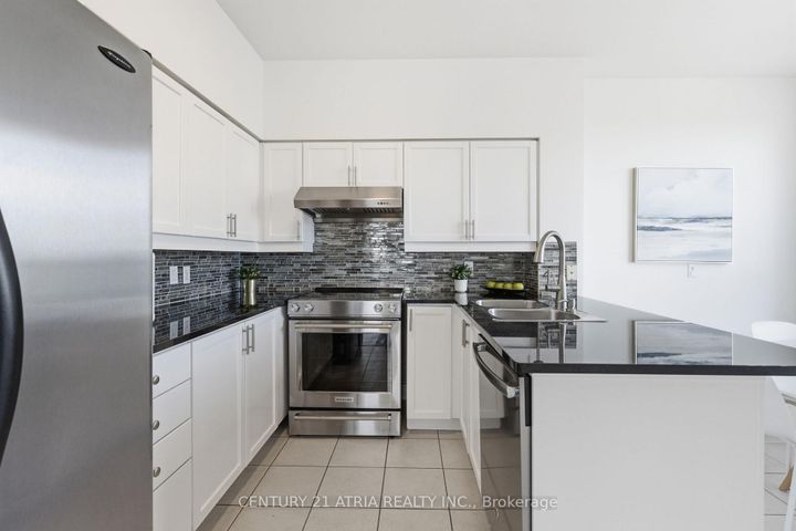 Photo 8 at PH202 - 23 Hollywood Avenue, Willowdale East, Toronto