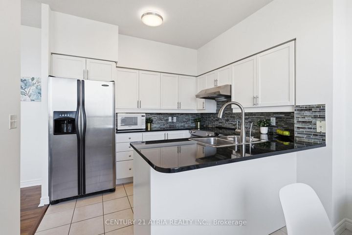 Photo 10 at PH202 - 23 Hollywood Avenue, Willowdale East, Toronto