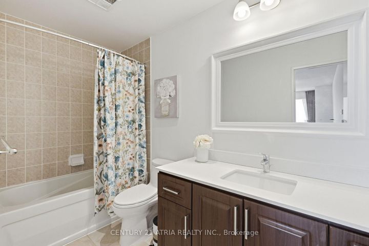 Photo 15 at PH202 - 23 Hollywood Avenue, Willowdale East, Toronto