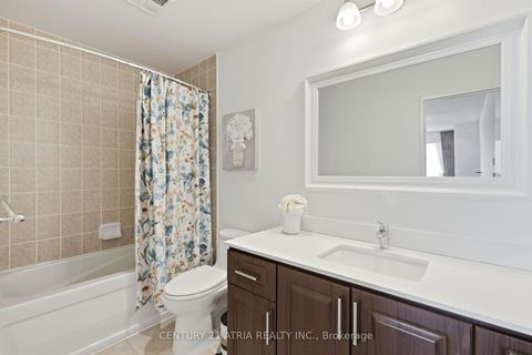 Photo 15 at PH202 - 23 Hollywood Avenue, Willowdale East, Toronto