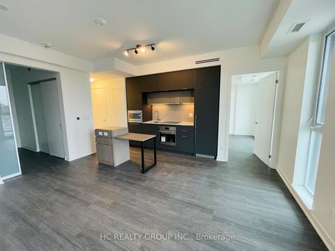 Photo 3 at 708 - 185 Alberta Avenue, Oakwood Village, Toronto