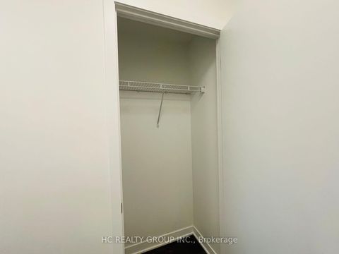 Photo 12 at 708 - 185 Alberta Avenue, Oakwood Village, Toronto