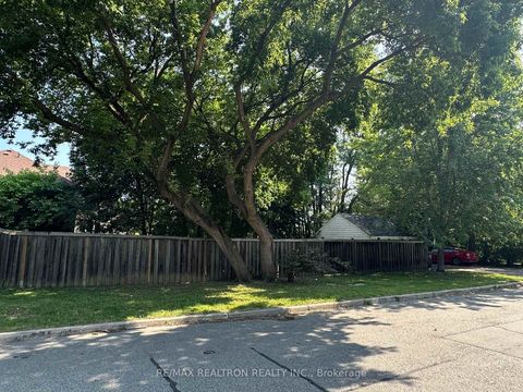 Photo 2 at 27 Westgate Boulevard, Westgate, Toronto