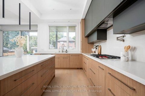 Photo 11 at 34 Edgecroft Road, Queensway, Toronto