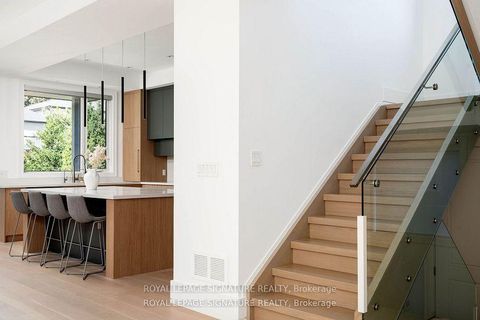 Photo 14 at 34 Edgecroft Road, Queensway, Toronto