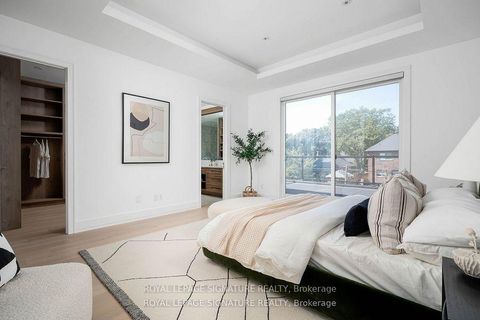 Photo 16 at 34 Edgecroft Road, Queensway, Toronto