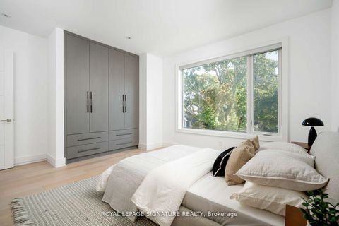 Photo 23 at 34 Edgecroft Road, Queensway, Toronto