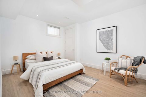 Photo 32 at 34 Edgecroft Road, Queensway, Toronto