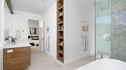 Photo 37 at 34 Edgecroft Road, Queensway, Toronto