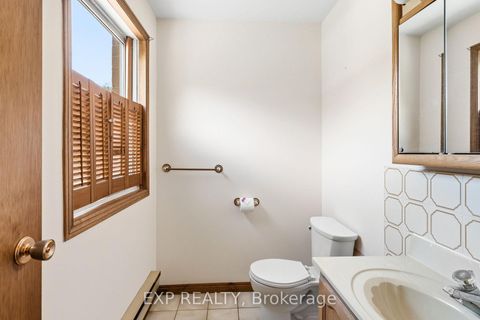 Photo 17 at 32 Louisa Street, Sutton & Jackson's Point, Georgina