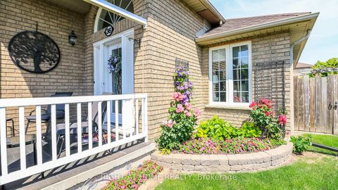 Photo 2 at 36 Benjamin Lane, Painswick South, Barrie