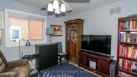 Photo 34 at 36 Benjamin Lane, Painswick South, Barrie
