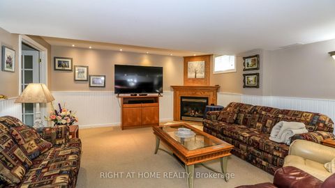 Photo 38 at 36 Benjamin Lane, Painswick South, Barrie