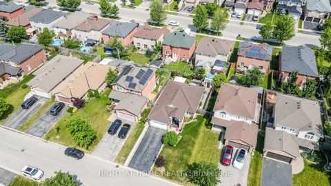 Photo 45 at 36 Benjamin Lane, Painswick South, Barrie
