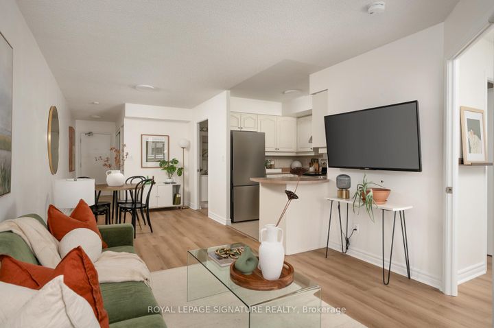 Photo 2 at 306 - 2 Rean Drive, Bayview Village, Toronto