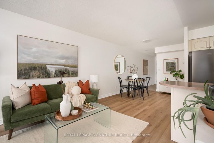 Photo 3 at 306 - 2 Rean Drive, Bayview Village, Toronto