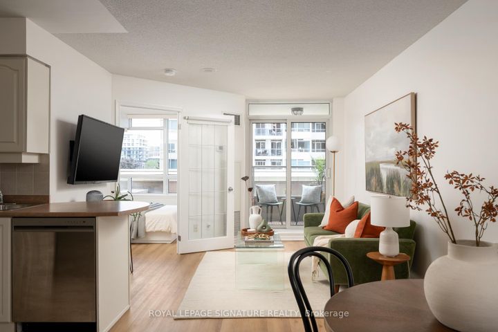 Photo 6 at 306 - 2 Rean Drive, Bayview Village, Toronto