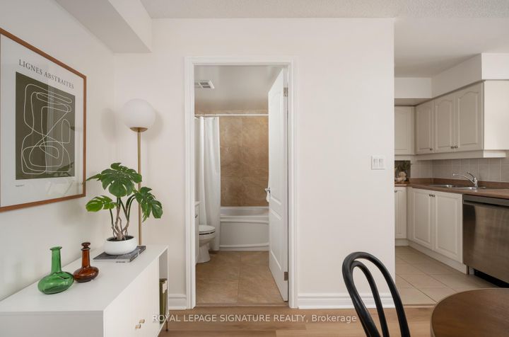 Photo 8 at 306 - 2 Rean Drive, Bayview Village, Toronto