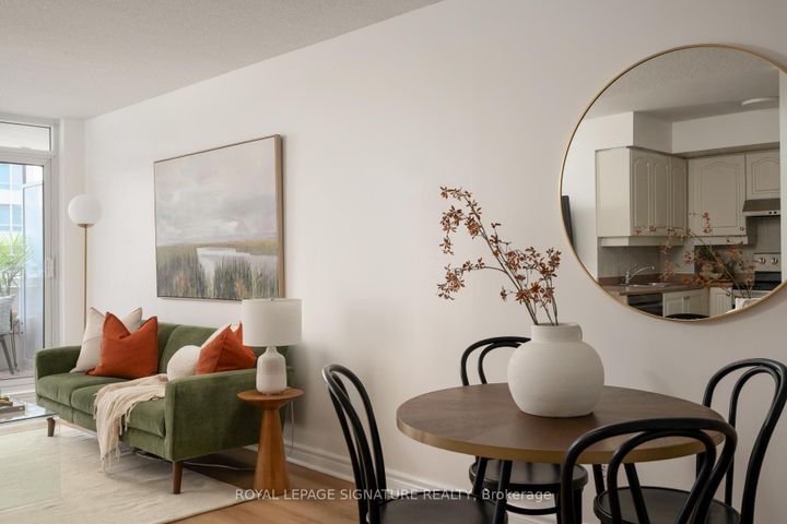 Photo 10 at 306 - 2 Rean Drive, Bayview Village, Toronto
