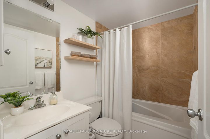 Photo 27 at 306 - 2 Rean Drive, Bayview Village, Toronto