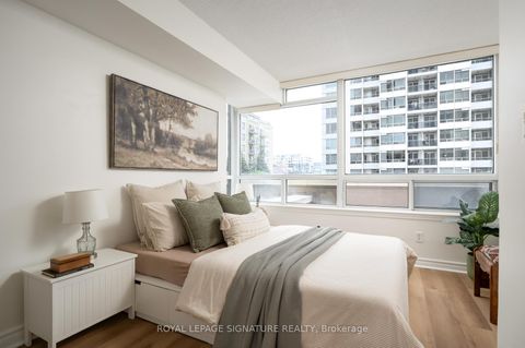 Photo 23 at 306 - 2 Rean Drive, Bayview Village, Toronto