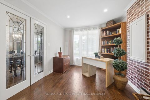 Photo 10 at 340 Walter Drive, Keswick South, Georgina