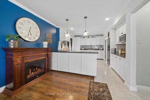Photo 12 at 340 Walter Drive, Keswick South, Georgina