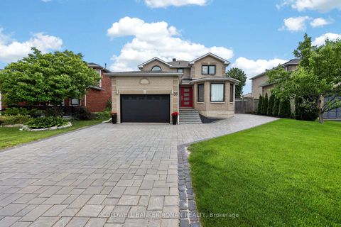 Photo 1 at 35 Farmstead Crescent, Holly, Barrie