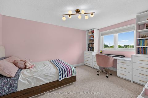 Photo 26 at 35 Farmstead Crescent, Holly, Barrie