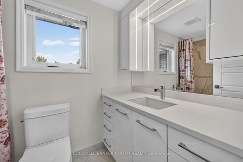 Photo 30 at 35 Farmstead Crescent, Holly, Barrie
