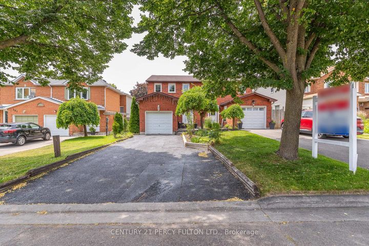 Photo 0 at 557 Cobblehill Drive, Pinecrest, Oshawa