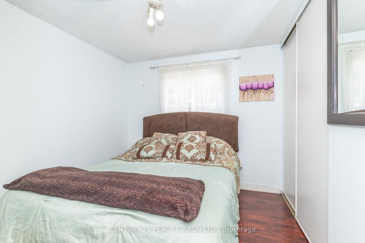 Photo 21 at 557 Cobblehill Drive, Pinecrest, Oshawa