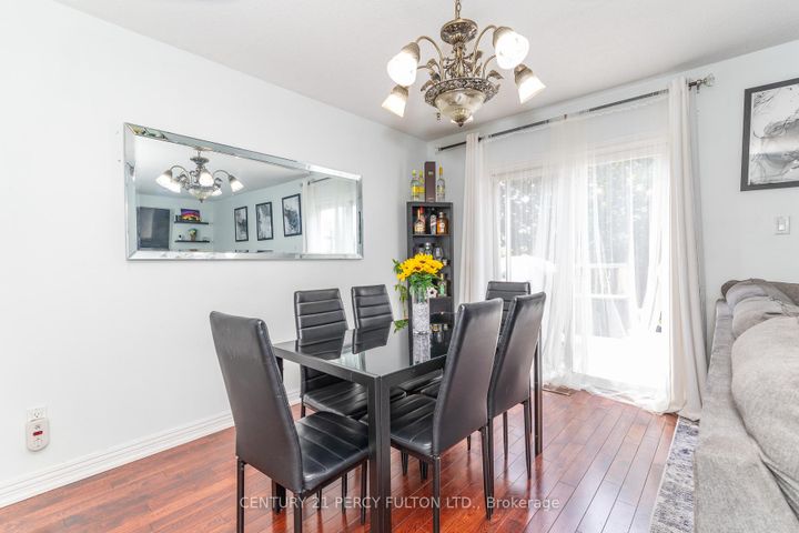 Photo 28 at 557 Cobblehill Drive, Pinecrest, Oshawa