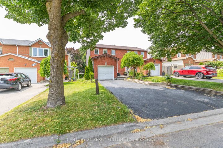 Photo 48 at 557 Cobblehill Drive, Pinecrest, Oshawa