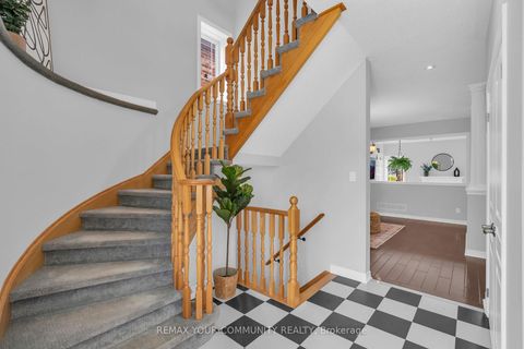Photo 7 at 37 Bramsey Street, Sutton & Jackson's Point, Georgina