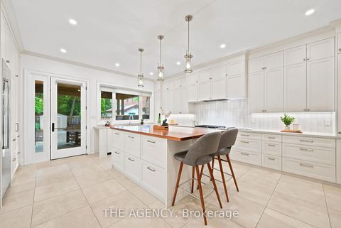 Photo 8 at 418 Soudan Avenue, Mount Pleasant East, Toronto