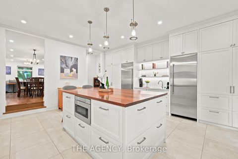 Photo 11 at 418 Soudan Avenue, Mount Pleasant East, Toronto