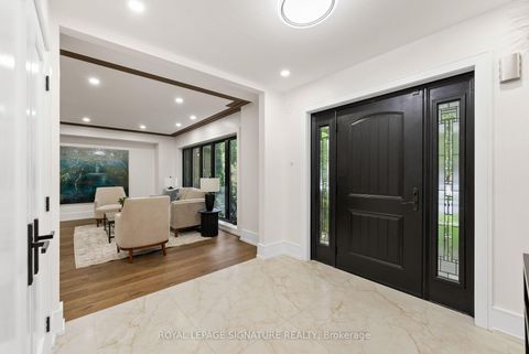 Photo 2 at 29 Blaketon Road, City Centre West, Toronto
