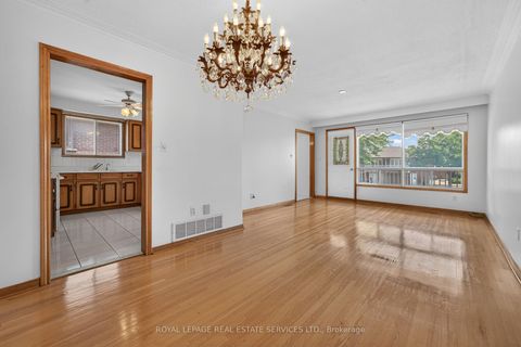 Photo 6 at 108 Anthia Drive, Humber Summit, Toronto