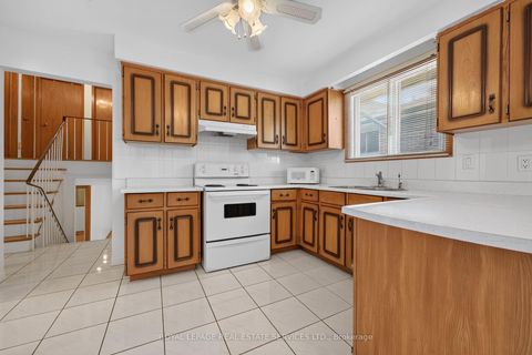 Photo 9 at 108 Anthia Drive, Humber Summit, Toronto