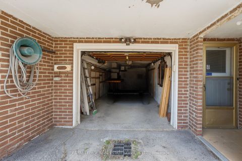 Photo 30 at 108 Anthia Drive, Humber Summit, Toronto